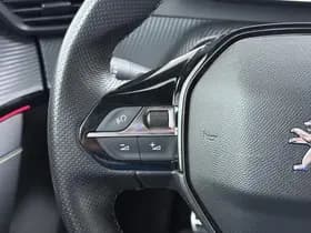 Peugeot 208 1.2 PureTech GT-Line thumbnail 24