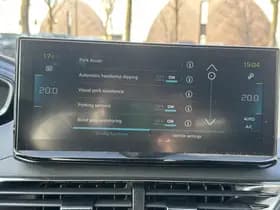 Peugeot 3008 1.6 HYbrid 225 GT thumbnail 29