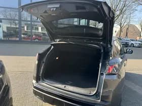 Peugeot 3008 1.6 HYbrid 225 GT thumbnail 6