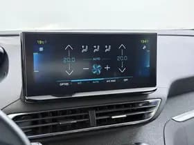 Peugeot 3008 1.6 HYbrid 225 Allure Pack Business thumbnail 33