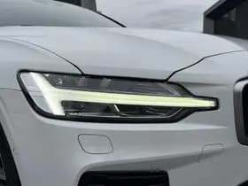 Volvo V60 2.0 T8 Twin Engine AWD R-Design thumbnail 4