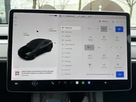 Tesla Model Y Long Range AWD 75 kWh thumbnail 19