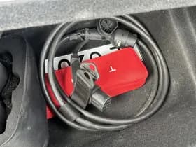 Tesla Model Y Long Range AWD 75 kWh thumbnail 8