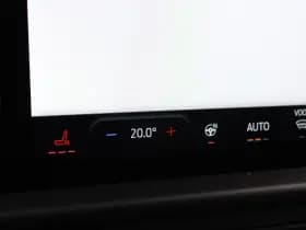 Ford Transit Custom 320 2.0 TDCI L2H1 Limited 150pk - Adaptive Cruise - Verwarmd stuur - Blind spot - Navigatie - Camera - Draadloos laden - Rijklaar thumbnail 29