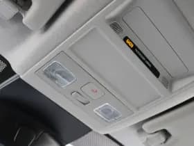 Ford Transit Custom 320 2.0 TDCI L2H1 Limited 150pk - Adaptive Cruise - Verwarmd stuur - Blind spot - Navigatie - Camera - Draadloos laden - Rijklaar thumbnail 35