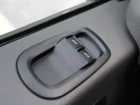 Ford Transit 350 2.0 TDCI L2H2 Trend 130pk - Facelift - 2x Schuifdeur - Adaptive Cruise - Navigatie - Blind Spot - 360 Camera - Stoel - Stuurverwarming - Rijklaar thumbnail 14