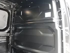 Renault Master T35 2.0 dCi 130pk L2H2 Advance - Carplay - Climate - Parkeersensoren - LED - Trekhaak - DAB - Stoelverwarming - Rijklaar thumbnail 12