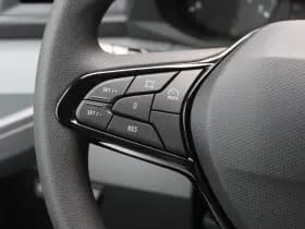 Renault Master T35 2.0 dCi 130pk L2H2 Advance - Carplay - Climate - Parkeersensoren - LED - Trekhaak - DAB - Stoelverwarming - Rijklaar thumbnail 18