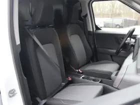 Ford E-Transit Courier Trend 44 kWh 136pk - Stoel/Stuurverwarming - Camera - Cruise - Carplay/Android - Rijklaar thumbnail 44