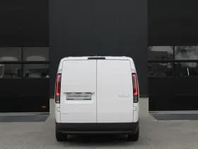 Kia PV5 L2H1 Essential 71.2 kWh 164pk - 416km WLTP - Stoel/Stuurverwarming - Keyless - V2L - Camera - ACC met stuurhulp - Rijklaar thumbnail 6