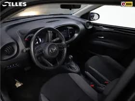 Toyota Aygo X 1.0 VVT-i S-CVT Play Automaat thumbnail 5