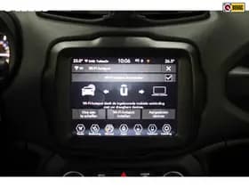 Jeep Renegade 4xe 240 Plug-in Hybrid Electric S thumbnail 11