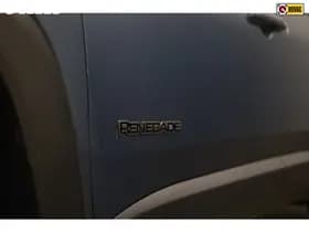 Jeep Renegade 4xe 240 Plug-in Hybrid Electric S thumbnail 24