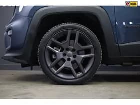 Jeep Renegade 4xe 240 Plug-in Hybrid Electric S thumbnail 29