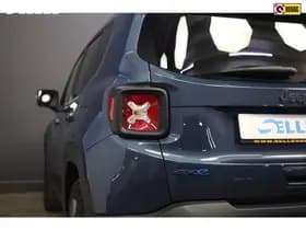 Jeep Renegade 4xe 240 Plug-in Hybrid Electric S thumbnail 32