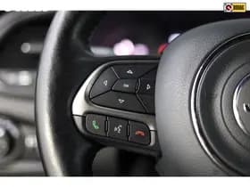 Jeep Renegade 4xe 240 Plug-in Hybrid Electric S thumbnail 7