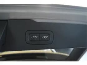 Volvo V60 2.0 T6 Plug-in hybrid AWD Plus Dark leer trekhaak !! thumbnail 11