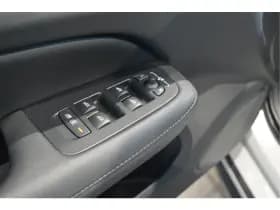 Volvo V60 2.0 T6 Plug-in hybrid AWD Plus Dark leer trekhaak !! thumbnail 18