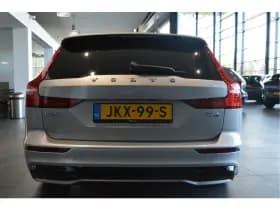 Volvo V60 2.0 T6 Plug-in hybrid AWD Plus Dark leer trekhaak !! thumbnail 5