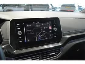 Volkswagen T-Cross 1.5 TSI 2X R-LINE navi camera trekhaak 17 inch 150 pk !! thumbnail 21