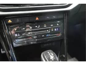 Volkswagen T-Roc 1.5 TSI 3X R-LINE Black Style keyless camera led 18 inch !! thumbnail 28
