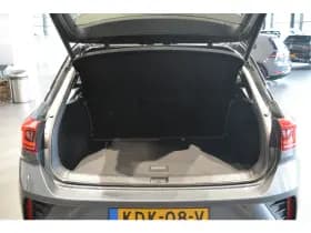 Volkswagen T-Roc 1.5 TSI 3X R-LINE Black Style keyless camera led 18 inch !! thumbnail 8