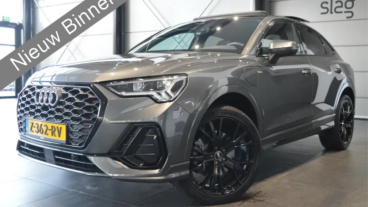 Audi Q3 Sportback 45 TFSI e S-LINE Black Style pano trekhaak 20 inch !! — foto 1