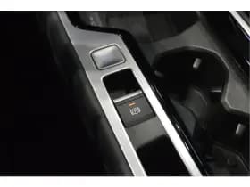 Volkswagen Passat Variant 2.0 TDI 3X R-LINE head up pano trekhaak 18 inch 150 pk !! thumbnail 28