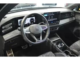 Volkswagen Tiguan 2.0 TDI 3X R-LINE Black Style camera 20 inch 150 pk !! thumbnail 15