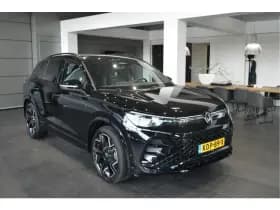 Volkswagen Tiguan 2.0 TDI 3X R-LINE Black Style camera 20 inch 150 pk !! thumbnail 3
