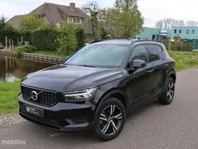 Volvo XC40 thumbnail 1