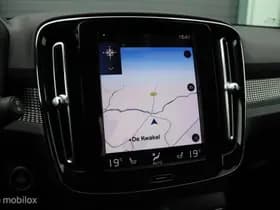 Volvo XC40 thumbnail 23