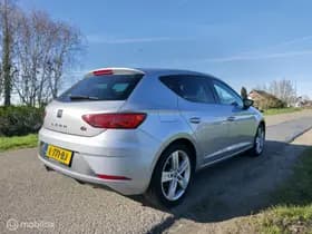 SEAT Leon thumbnail 4