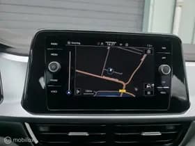 Volkswagen T-Roc thumbnail 23