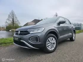 Volkswagen T-Roc thumbnail 26