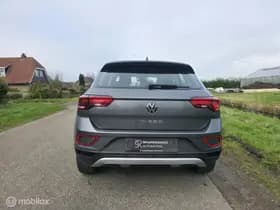 Volkswagen T-Roc thumbnail 32