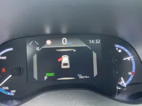 Toyota Yaris Cross 1.5 Hybrid AWD Executive | Panodak | HUD | Trekhaak | 360 camera thumbnail 13