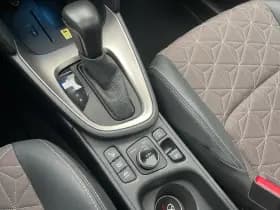 Toyota Yaris Cross 1.5 Hybrid AWD Executive | Panodak | HUD | Trekhaak | 360 camera thumbnail 22