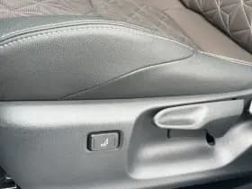 Toyota Yaris Cross 1.5 Hybrid AWD Executive | Panodak | HUD | Trekhaak | 360 camera thumbnail 24