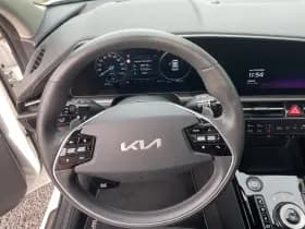 Kia Niro EV ExecutiveLine 64.8 kWh Pano/schuifdak | Elec.stoelen | Stoelventilatie/verw. thumbnail 18