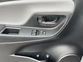 Toyota Yaris 1.0 VVT-i Aspiration Camera | Airco | Bluetooth thumbnail 8