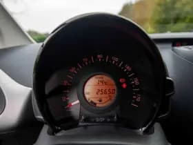 Peugeot 108 1.0 e- VTi Active 1e Eigenaar 25.600 + NAP NL- auto thumbnail 18