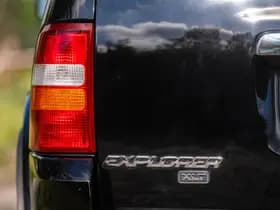 Ford Explorer 4.0 V6 XLT 4x4 SUV 7- pers. 1e Eigenaar thumbnail 11