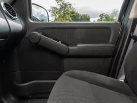 Ford Explorer 4.0 V6 XLT 4x4 SUV 7- pers. 1e Eigenaar thumbnail 26