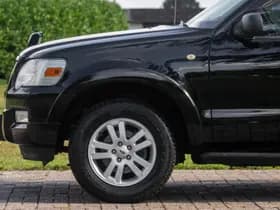 Ford Explorer 4.0 V6 XLT 4x4 SUV 7- pers. 1e Eigenaar thumbnail 7