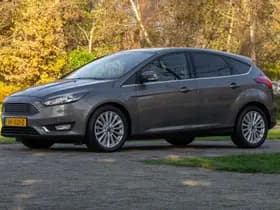 Ford Focus 1.0 Titanium Edition 68.400 km +NAP NL- auto thumbnail 3