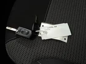 Citroen C3 1.2 PureTech Collection 1e Eig. 35.100 km + NAP NL- auto thumbnail 16