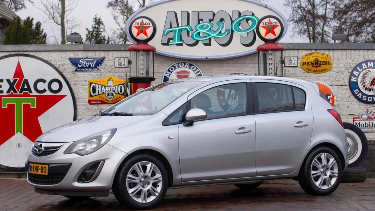 Opel Corsa 1.2- 16V BlitZ 1e Eig. 17.900 km +NAP NL- auto — foto 1