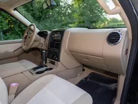 Ford EXPLORER 4.0 V6 XLT 4x4 SUV 7- pers. 1e Eigenaar thumbnail 15