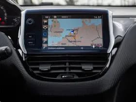 Peugeot 2008 1.2 PureTech Active 1e Eig. 32.494 km +NAP NL- auto thumbnail 18